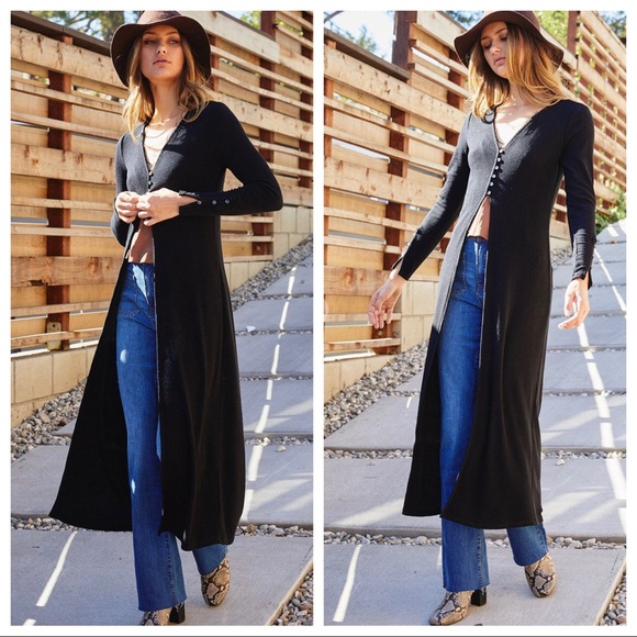 ShopEvelynne Jackets & Blazers - ✨LAST ONE✨Chic black long knit duster cardigan